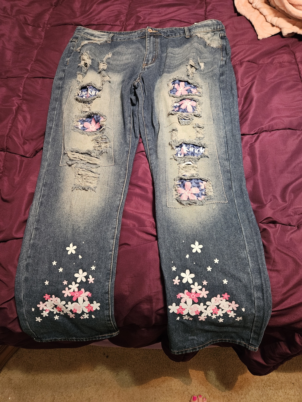 Women's Distressed Floral Patch Jeans - Blue
